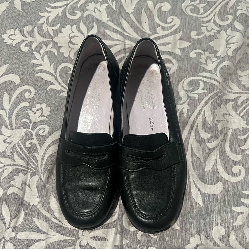 Mephisto Air Relax Gazelle black loafers